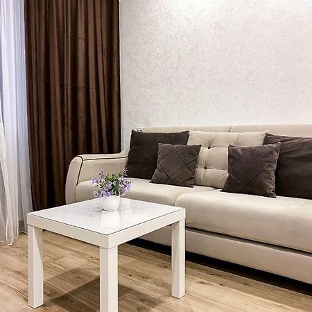 Central City Apartments Ustʼ-Kamenogorsk Exterior foto